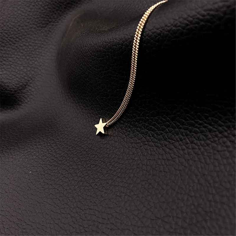 Collar con colgante de estrella