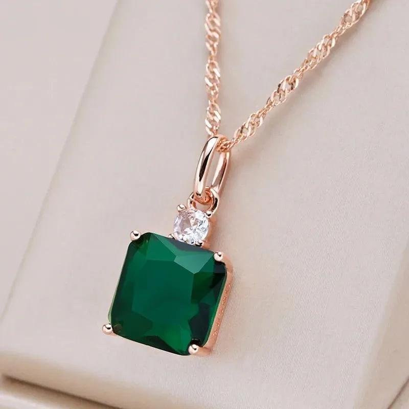 Colgante de Piedra Verde con Diamante - Imagen 2